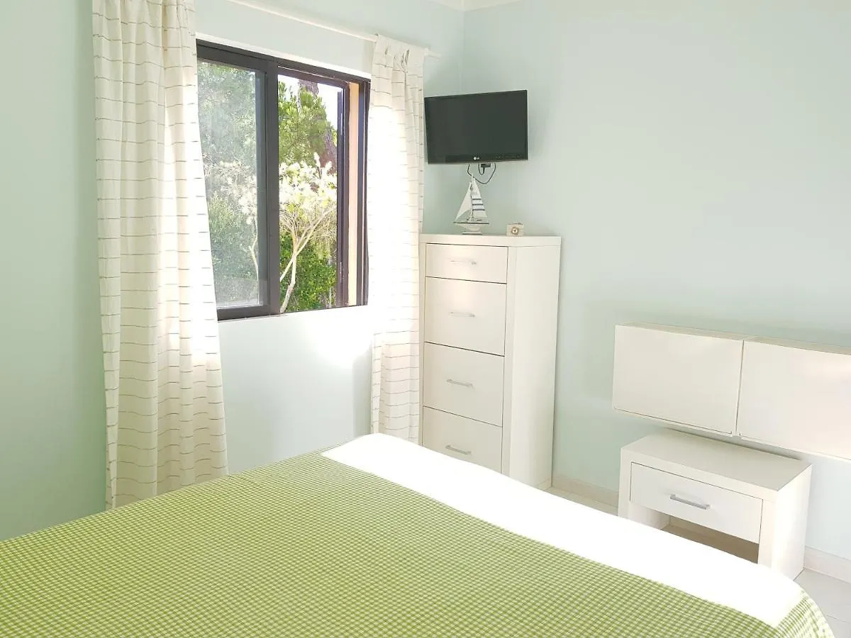 Algarve Apartment Falesia 阿尔布费拉