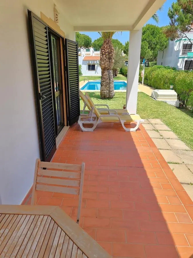 Algarve Apartment Falesia 阿尔布费拉 0*,  葡萄牙